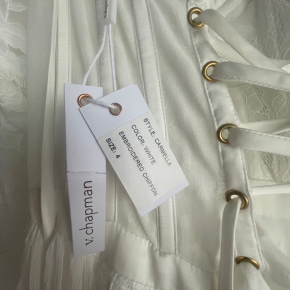 V. Chapman Ivory Lace Corset Dress - Picture 6 of 9
